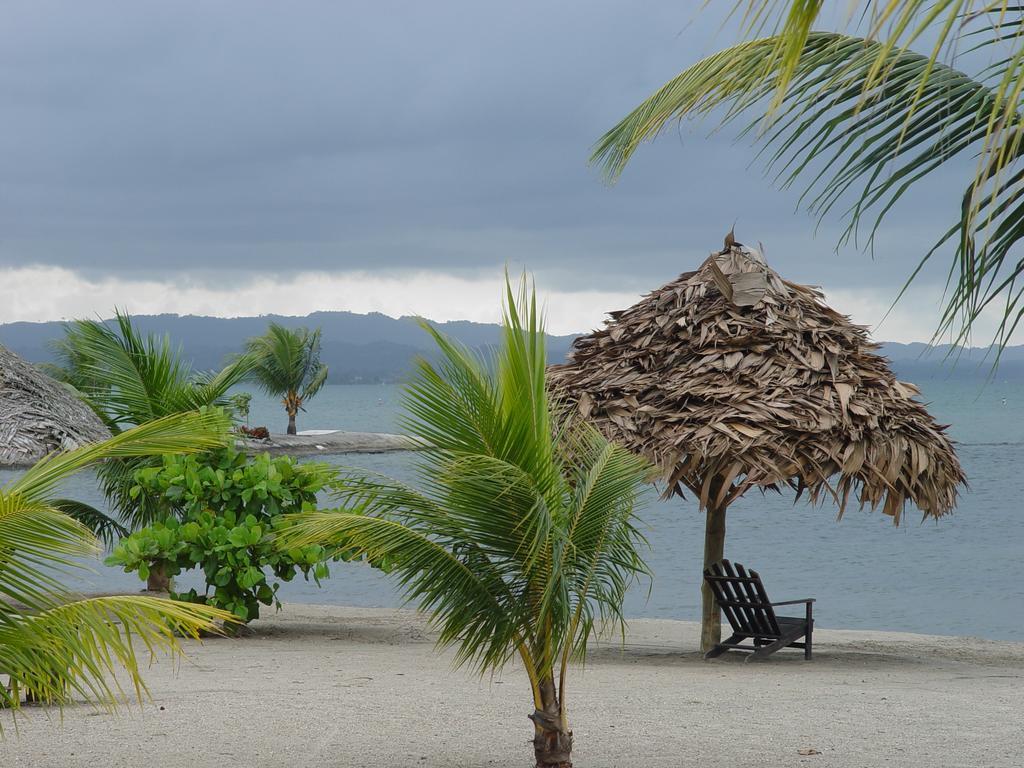 Amatique Bay Hotel ปวยร์โต บาร์ริโอส ภายนอก รูปภาพ